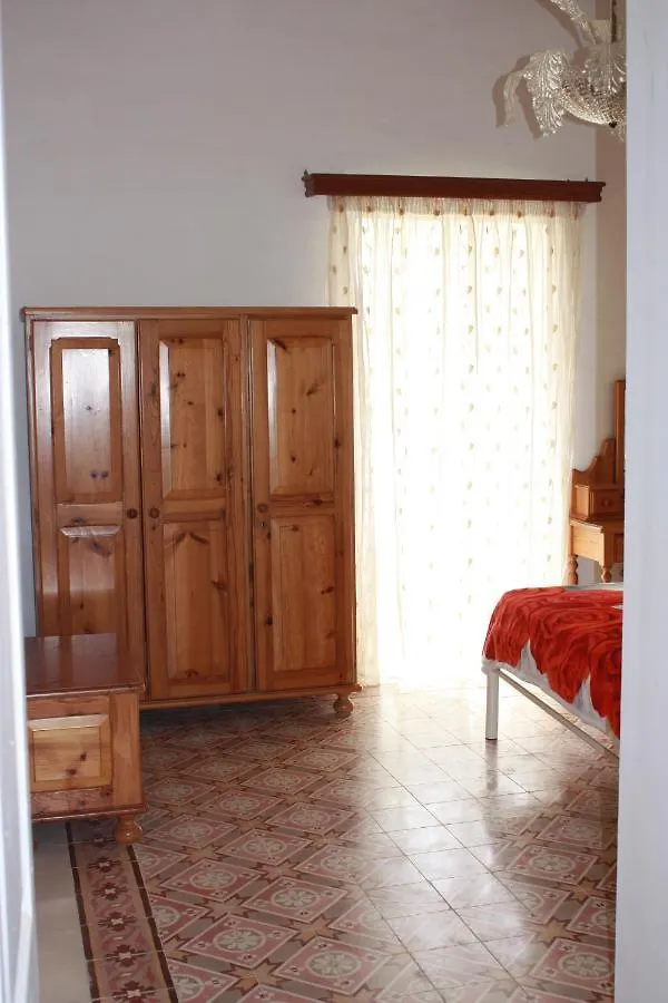 Homestay Vertical Climbing Malta Qrendi